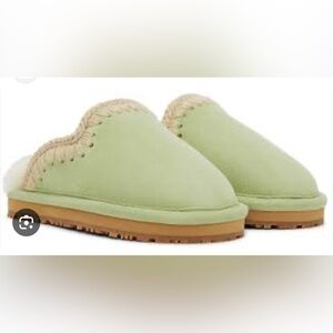 Mou Mou slippers